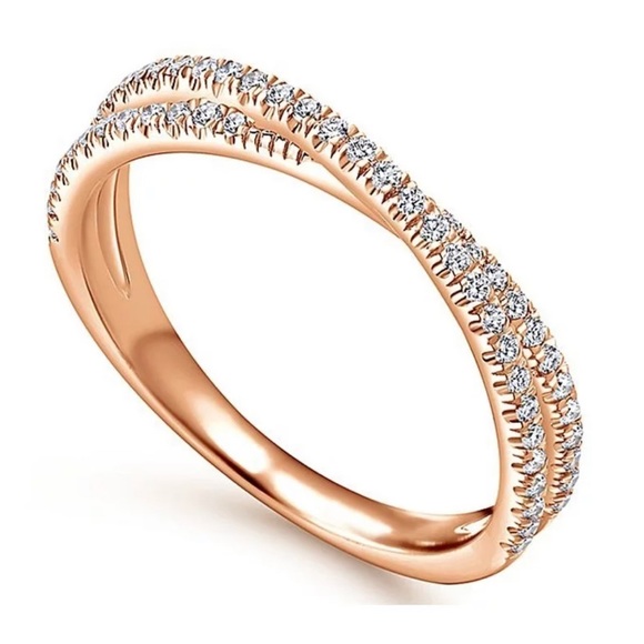 ✨18K Rose Gold Dainty Criss Cross Ring✨ - Picture 2 of 4